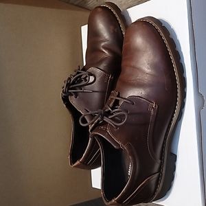 Rockport shoes